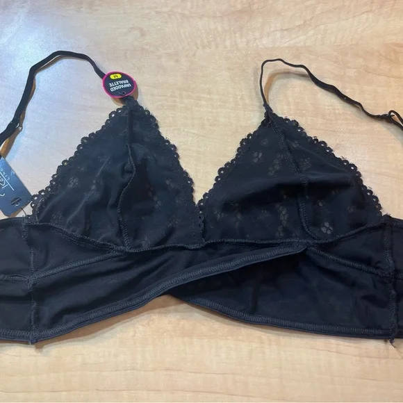 Rene Rofe Black Lace Bralette lingerie Medium NWT 
Unpadded 
Style/color: B8624 - Picture 9 of 11